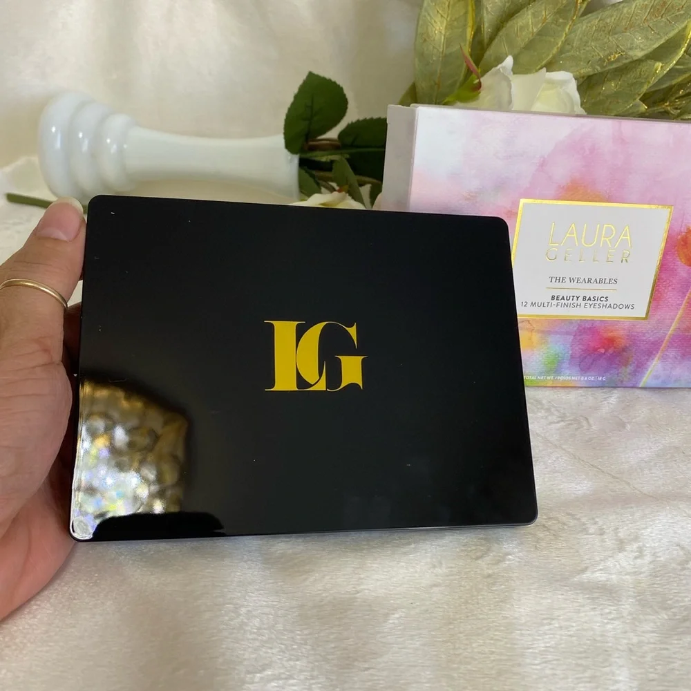 Laura Geller The Wearables Eyeshadow Palette - Neutral Shades